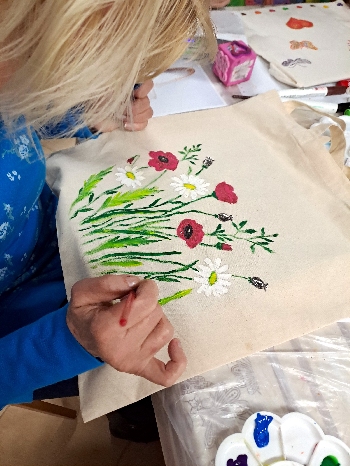 Mix média - kombinovaná technika - maľba na textil